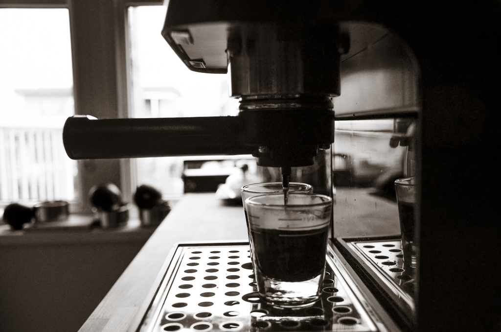 clean-coffee-machine