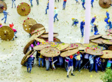 bagwal-stone-pelting